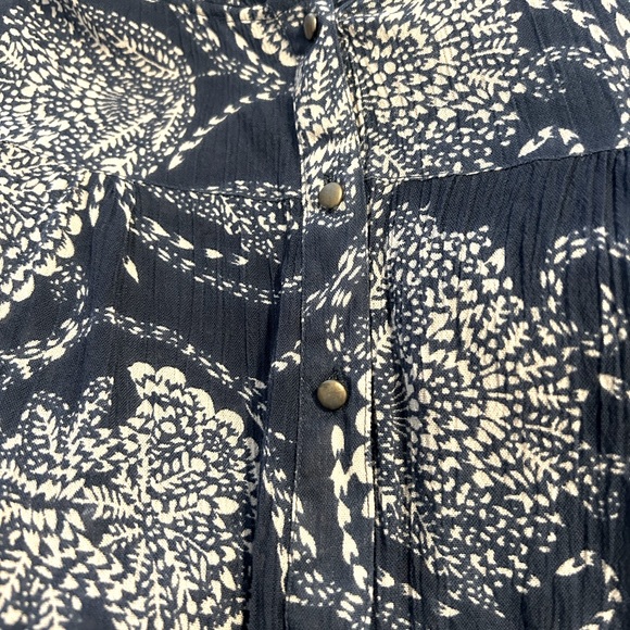 Blue and White Swimsuit Cover Size Small - Picture 4 of 6